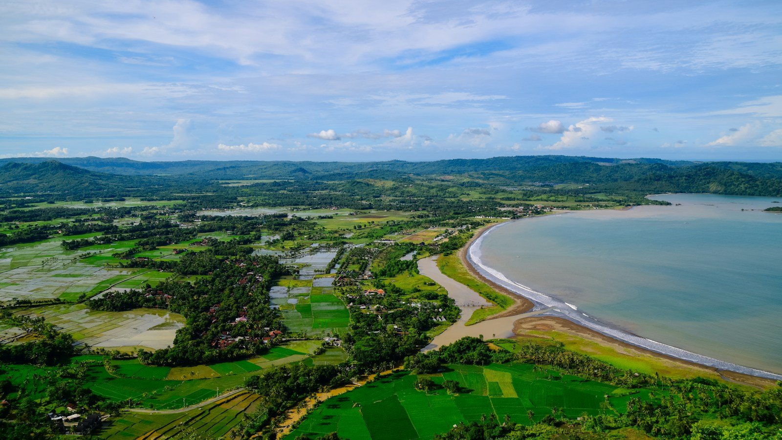 Lanskap alam sebagai inspirasi lingkungan dan sumber daya alam